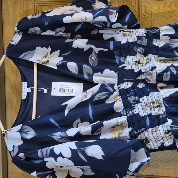 Baltic Born Short Sleeve Verona Smocked Maxi Navy White Floral Size XL  Flowing - Picture 2 of 8